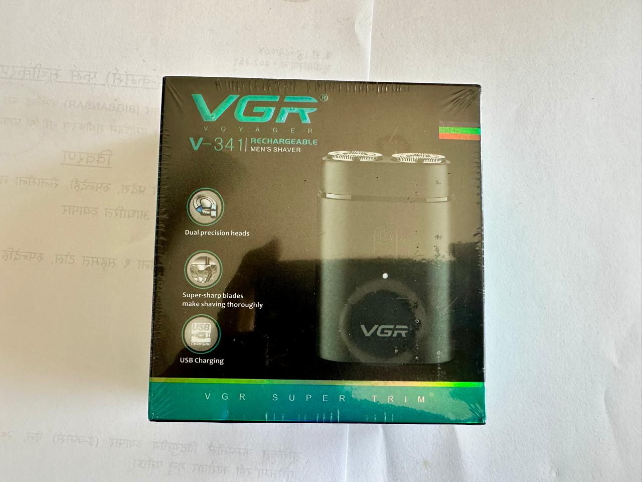 VGR v - 341 rechargeable men's shaver