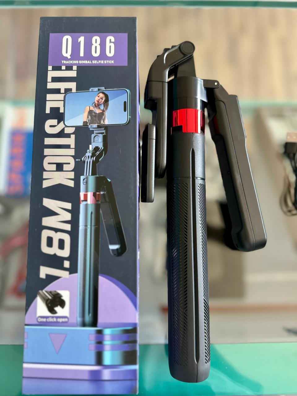 Q186 tracking gimbal selfie stick